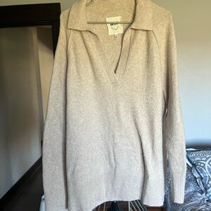 Aerie Cream V-Neck Sweater